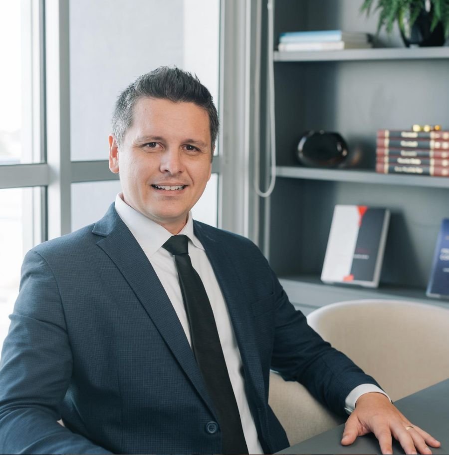 Dr. William Oliveira